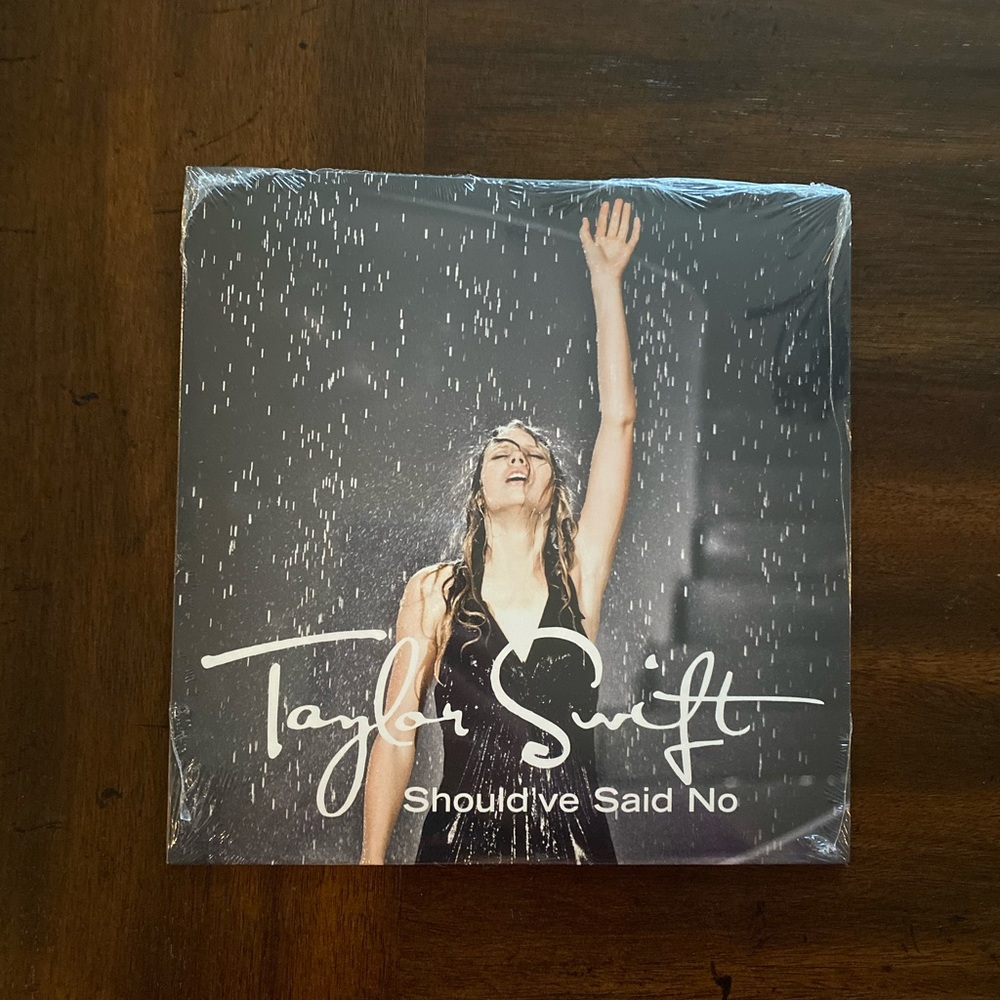 RARE Taylor Swift Should’ve Said No Record